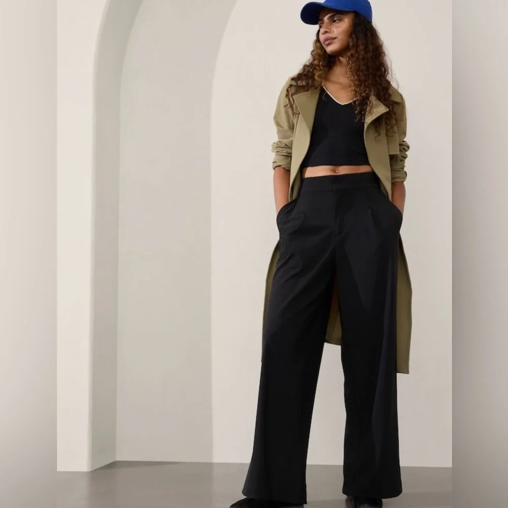 NWOT Athleta Pinnacle Black Trouser Size 16.